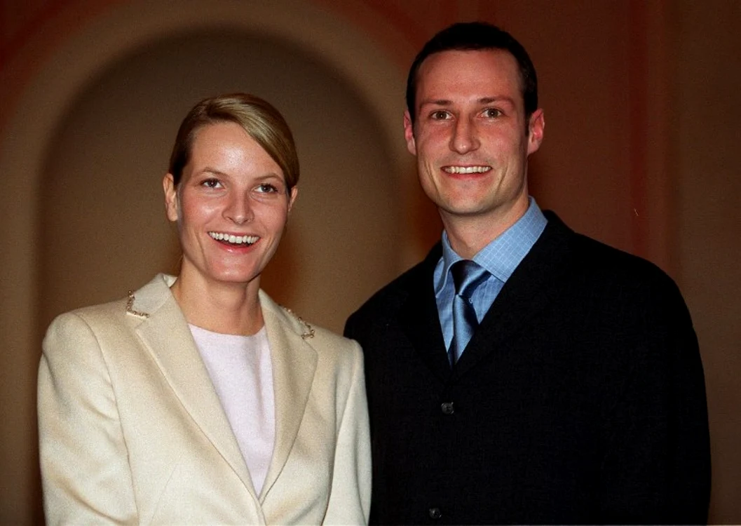 Cuplul princiar norvegian: prinţesa Mette-Marit şi prinţul Haakon FOTO AFP
