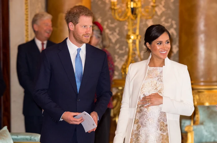 Prințul Harry și Meghan Markle au devenit părinți luni, 6 mai, la răsăritul soarelui
