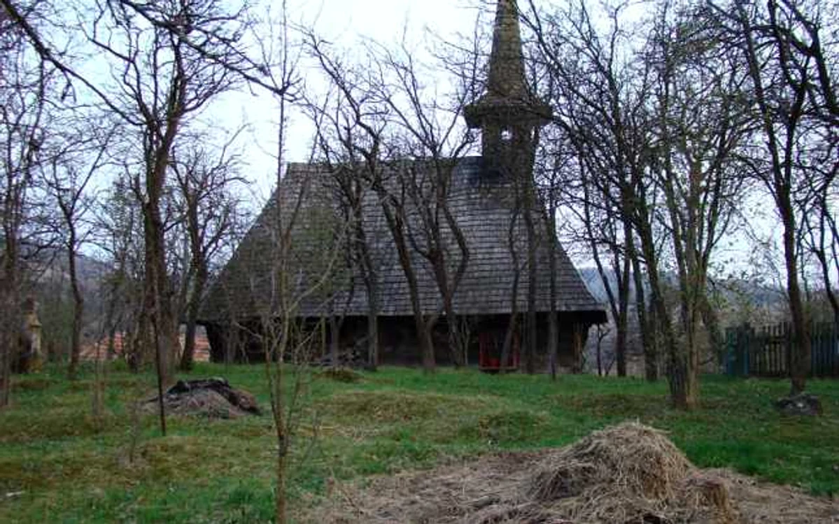 Biserica de lemn din Ticu FOTO ro.wikipedia.org