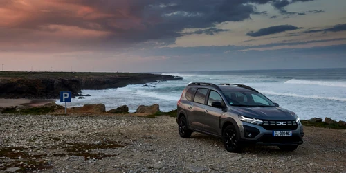 Dacia Jogger Hybrid 36 jpg