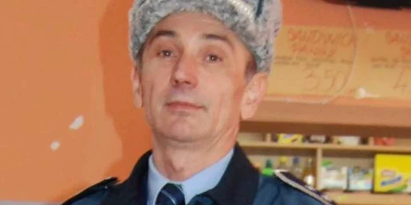 Colecţionează de mai bine de 40 de ani diferite instrumente şi accesorii de scris.