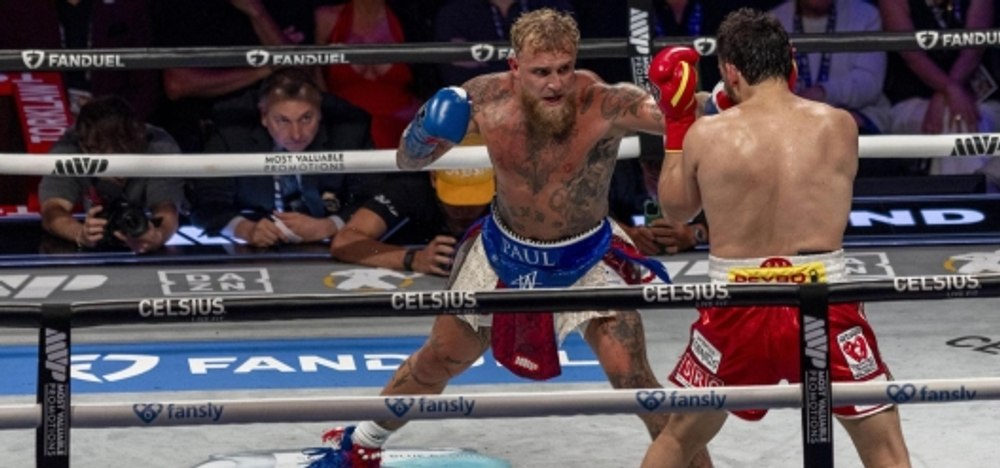 Youtuberul Jake Paul l-a luat la pumni pe urmașul unei legende din box și i-a pus pe gânduri pe mai-marii pugilismului