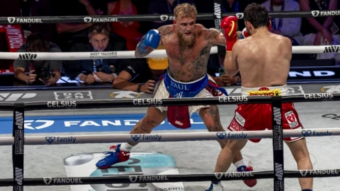 Youtuberul Jake Paul l-a luat la pumni pe urmașul unei legende din box și i-a pus pe gânduri pe mai-marii pugilismului