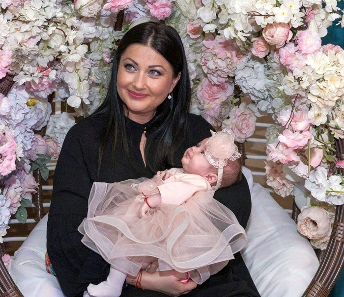 Cele două fetițe ale cuplului parcă ar fi gemene! Foto: Arhivă personală