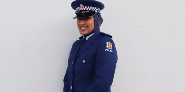 Uniforma de politie cu hijab Noua Zeelandă foto via Instagram