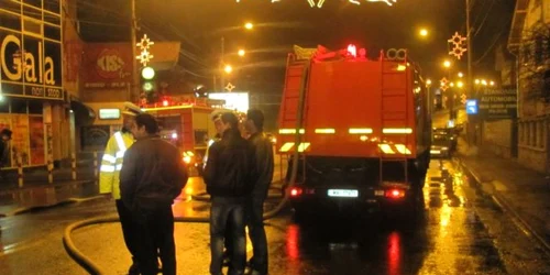Pompierii au stins incendiul (foto: arhiva Adevărul)