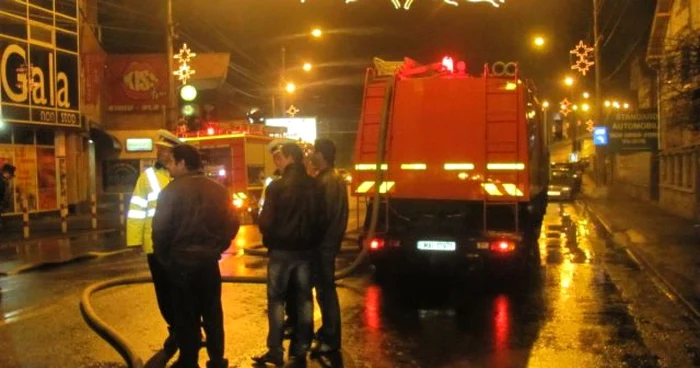 Pompierii au stins incendiul (foto: arhiva Adevărul)