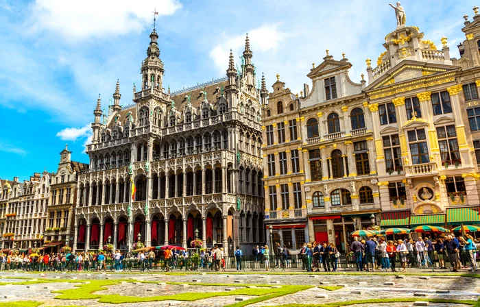 
    Începând cu 1 august, turiștii români care vor să intre în Belgia trebuie să completeze un formular onlinefoto: Shutterstock  