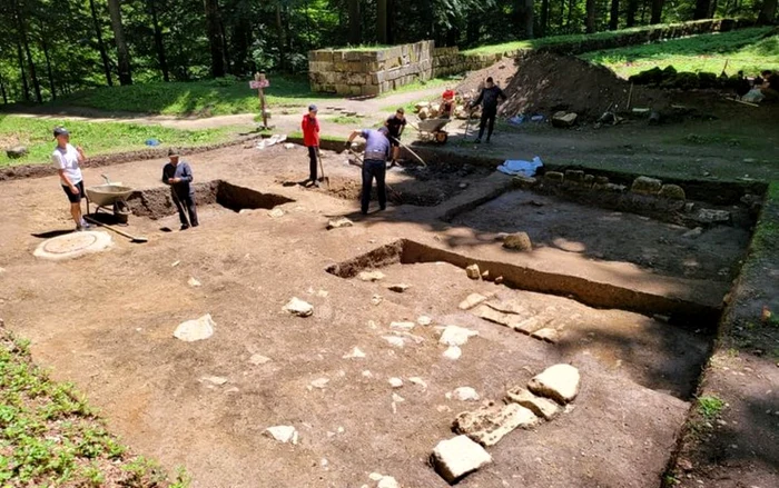 Lucrări la Sarmizegetusa Regia. Foto: CJ Hunedoara.