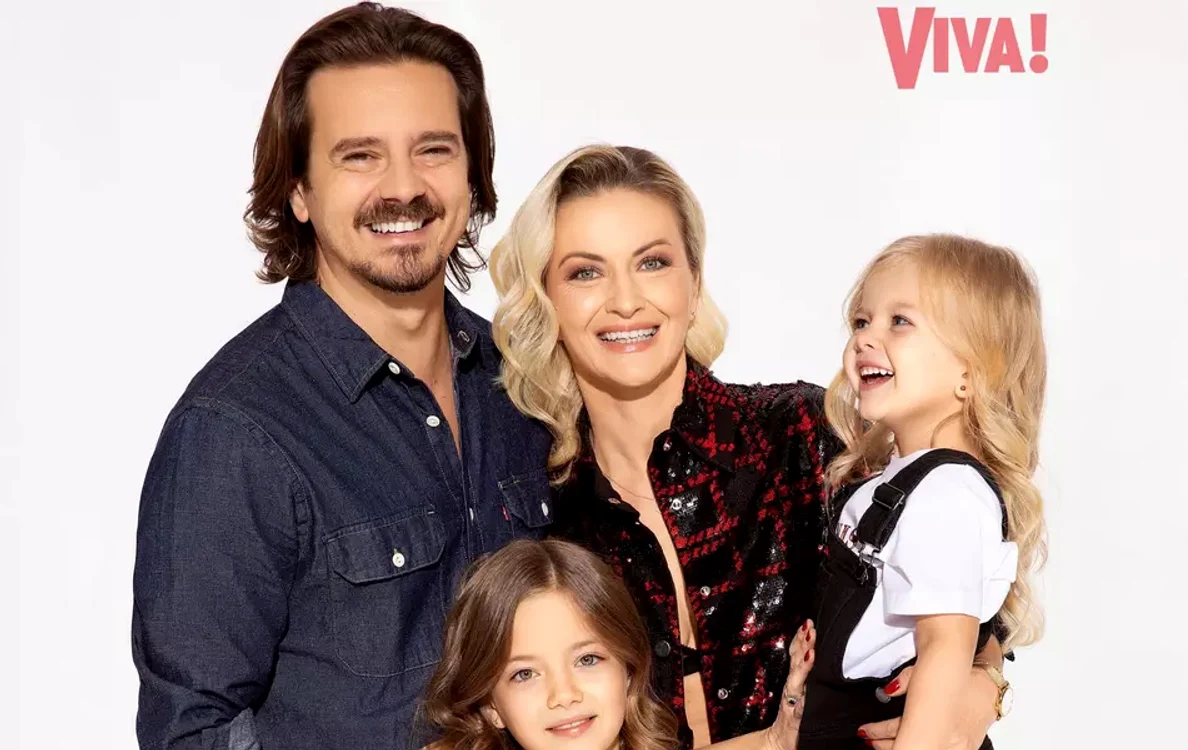 Familia Petre, pictorial de Crăciun. Sursă foto: Viva!