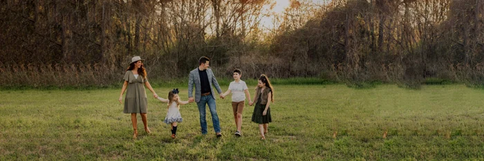 Familia Kovar are trei copii FOTO The Money Couple