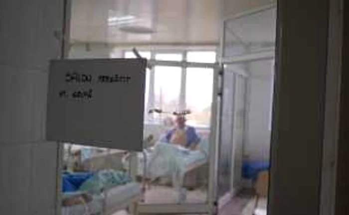 Salonul special pregătit pentru suspecţii de gripă porcină