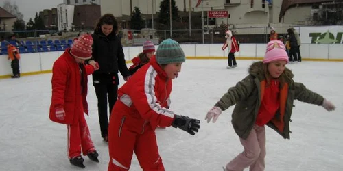 Patinoarul va fi inaugurat azi