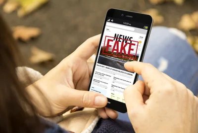 Fake News FOTO Shutterstock