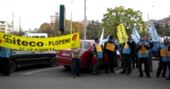 Ploieşti: Salariaţii de la UM Plopeni au protestat la Ploieşti