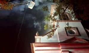 incendiu biserica Arad, foto ISU ARAD jpg