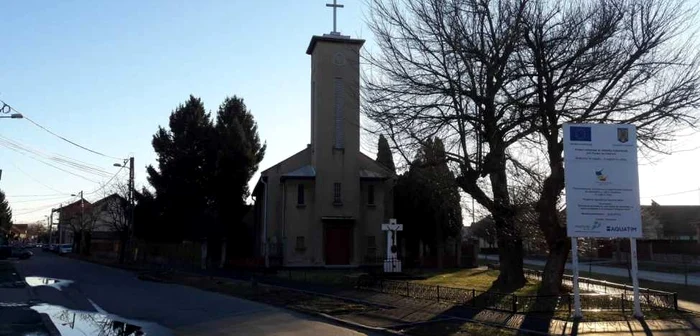 Biserica romano-catolică din Ronaţ FOTO Ştefan Both