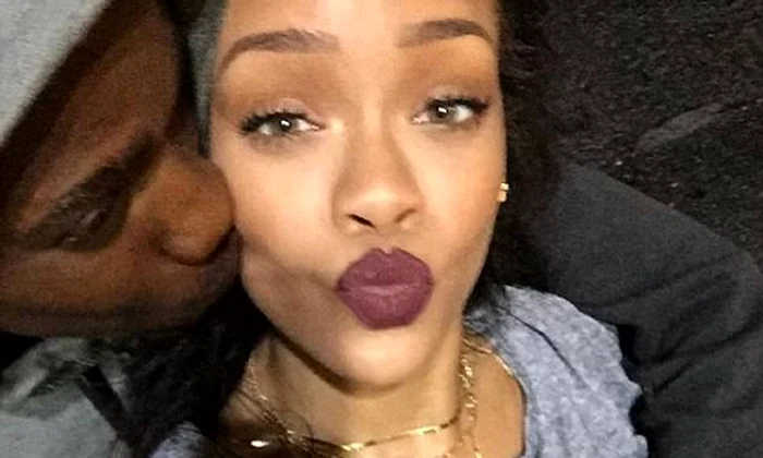 rihanna jpeg