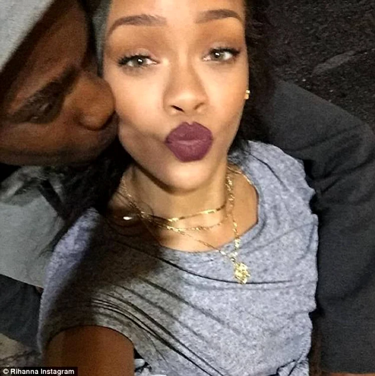 rihanna jpeg