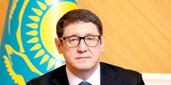 Almassadam Satkaliyev ministrul Energiei din Kazahstan jpg