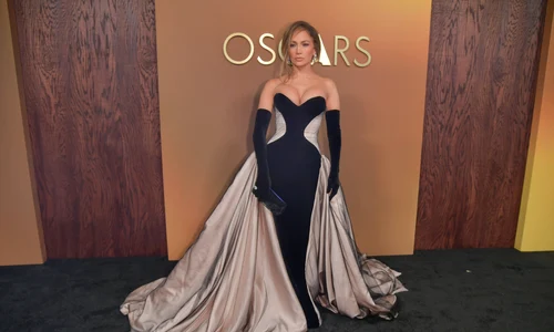 Jennifer Lopez la cea de a 16 a ediție a Premiilor Guvernatorilor, desfășurată la Los Angeles, Profimedia (6) jpg