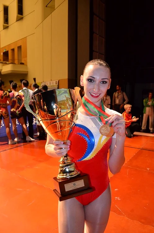
    Oana Corina Constantin la Cupa Mondială de gimnastică aerobică de la Ponta Delgada - Portugalia, din 2014  