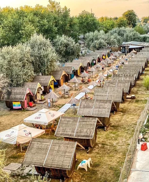 Colonia Butoaie, cazarea din Mamaia