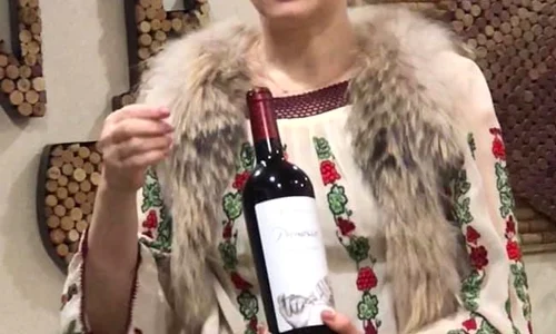 andra grosu jpeg