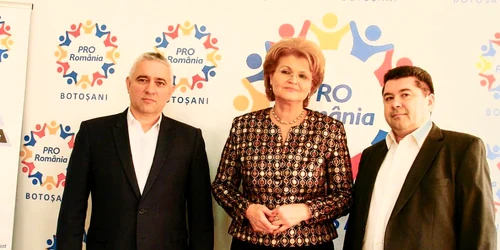 Liviu Toma, Mihaela Hunca,  Albert Tanasă  foto: facebook