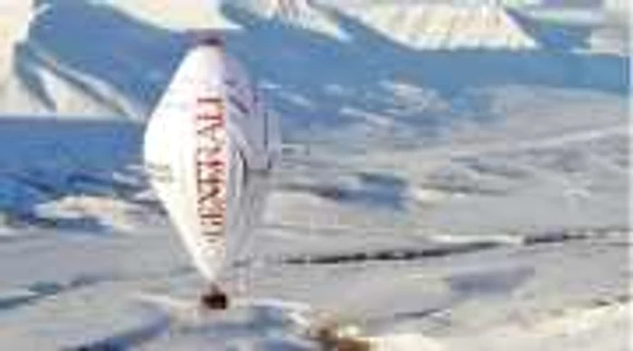 Exploratorul francez şi-a „luat zborul“ ieri, la bordul balonului Generali Arctic Observer
