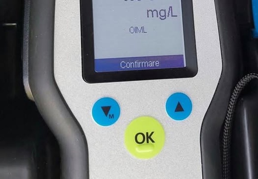 Şoferul unui autobuz pentru transportul elevilor din Arad, prins beat la volan. În mașină se aflau 25 de copii