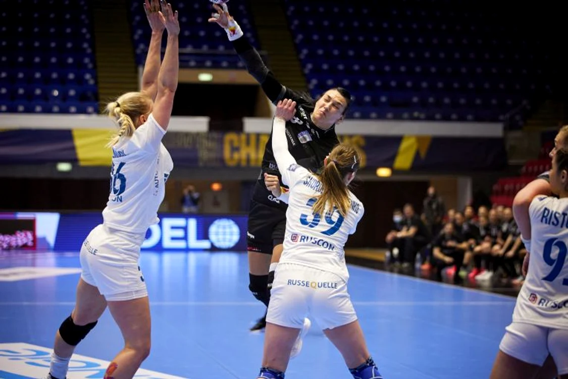 
    Cristina Neagu a mai ratat un Final Four cu CSM BucureștiFOTO: Sportpictures.eu  