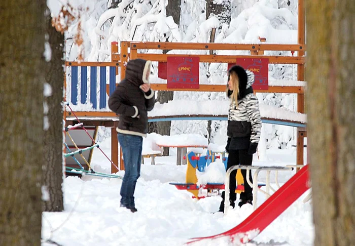 Bogdan Mara și soția sa, Dana, s-au certat minute în șir, gesticulând și ridicând tonul