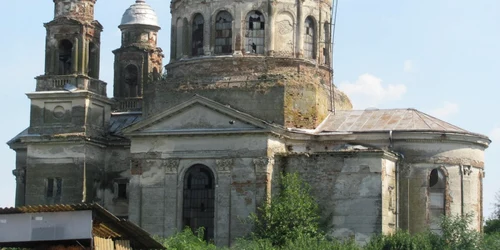 Biserica din Bobda FOTO Ştefan Both