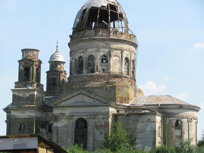 Biserica din Bobda FOTO Ştefan Both