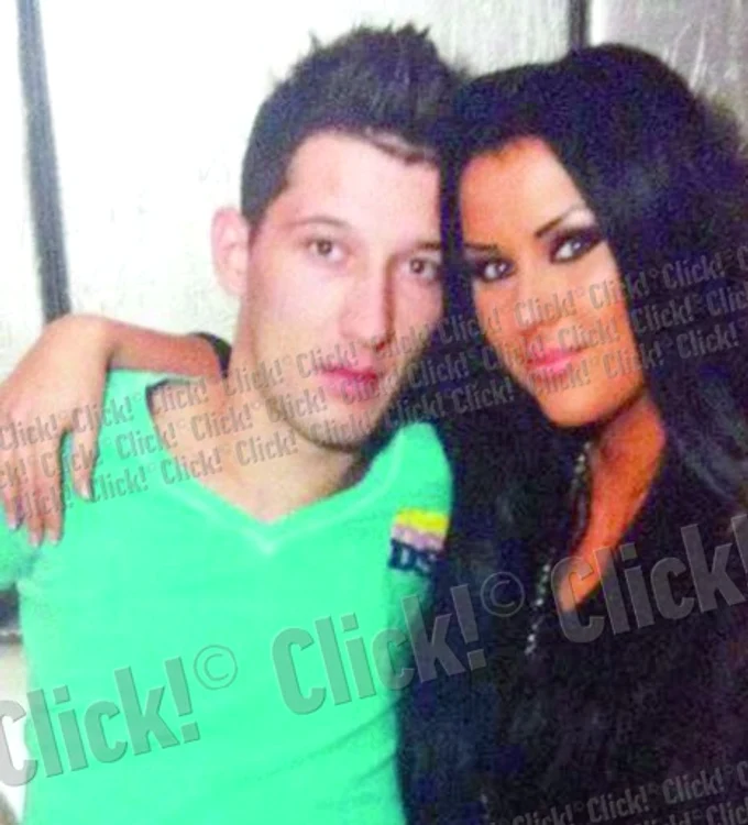 
    Mihai şi Daniela se feresc acum să-şi mai facă poză împreună.  
