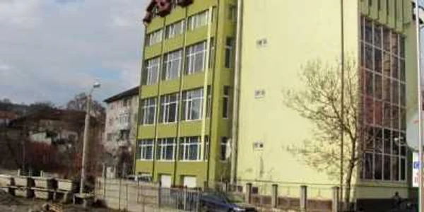 Restricţionarea începe din zona Inspectoratului Şcolar