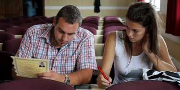 inscrieri la facultate foto