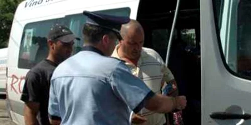  Poliţiştii desfăşoară activităţi în judeţ pentru găsirea adolescentei dispărute