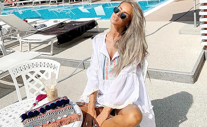 Prezentatoarea e tratată ca o regină în Mykonos