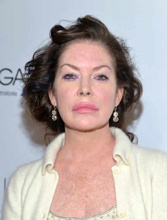 Lara Flynn Boyle (52 de ani)