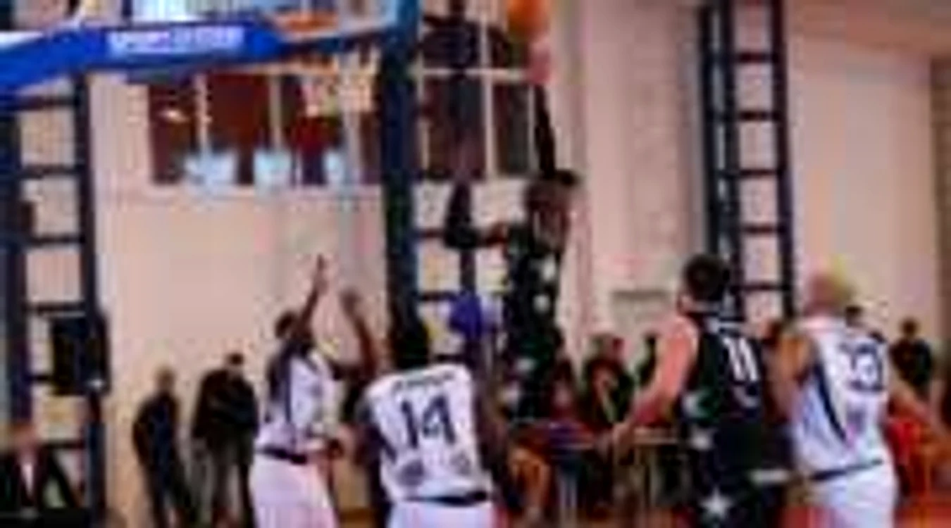 Kyndall Dykes a făcut spectacol în Sala Sporturilor (foto Bogdan Vladu)