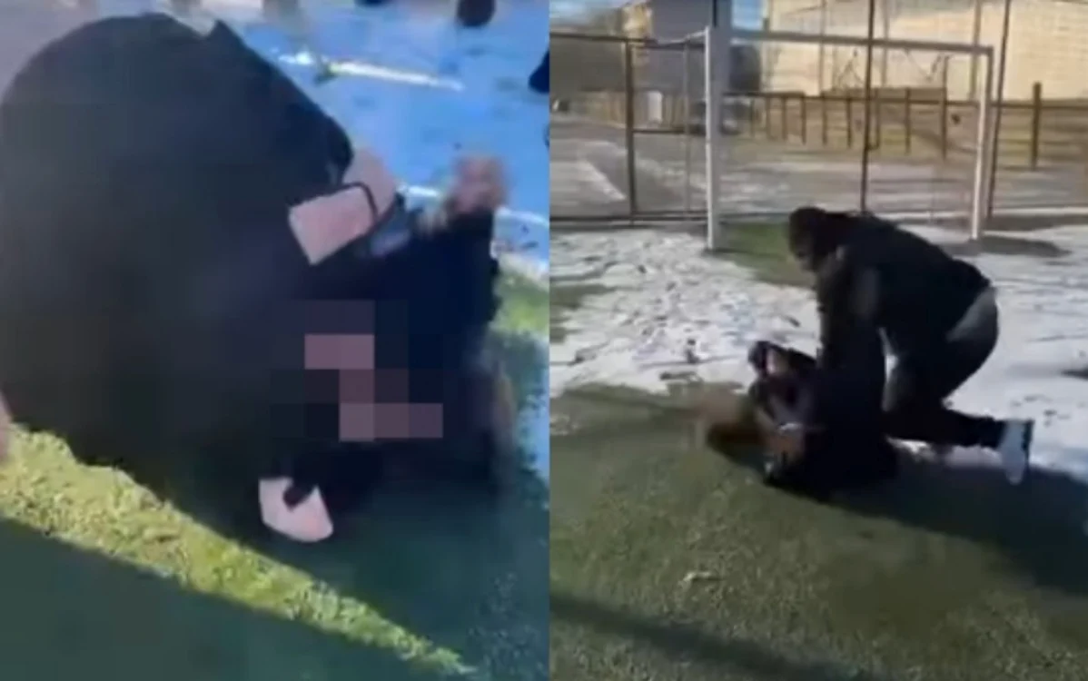 Elev bătut de alți adolescenți FOTO : captură video