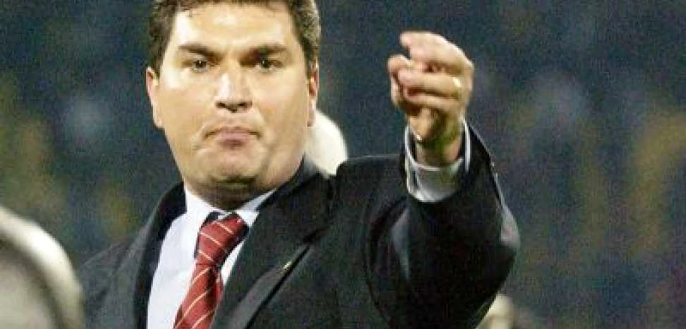 FOTBAL:Borcea:"Copos, jos mâinile de pe Zicu"