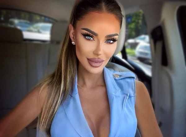Bianca Drăguşanu este gravidă foto: Instagram