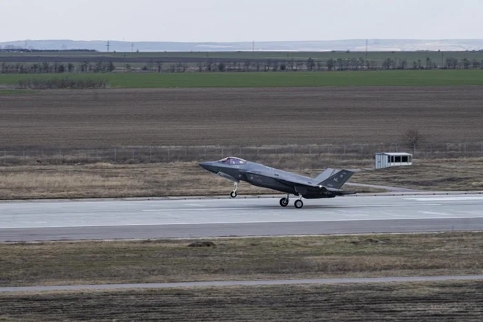 Baza Aeriană Borcea dezminte informațiile despre identitatea piloților F-16. FOTO: Arhivă 