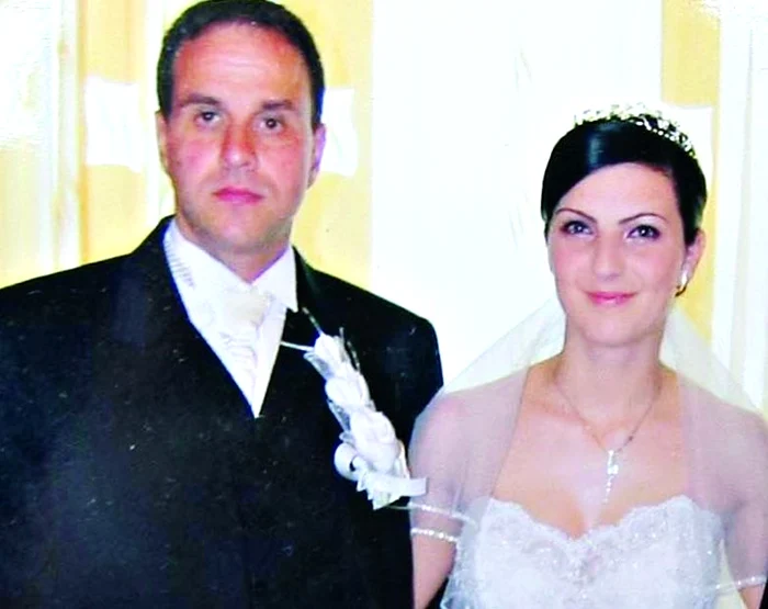 †Minerul  Ion Nădrag  s-a căsătorit  cu Alina în  mai 2010