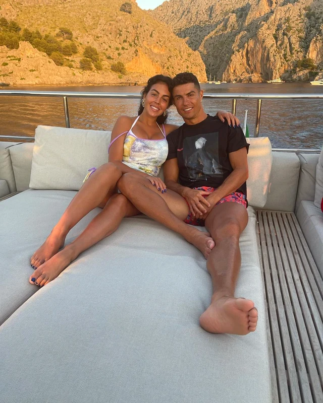 1 ronaldo si georgina1 jpg jpeg
