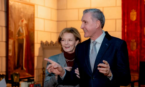 Majestatea Sa Margareta, Principele Radu au oferit cadouri de Craciun personalului Palatului   Daniel Angelescu, Alexandra Curea Gogu, Casa Majestatii Sale (1) jpeg