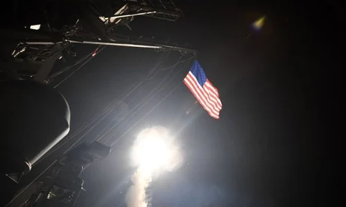 Statele Unite au bombardat o bază aeriană din Siria  Rachetele Tomahawk sunt dificil de detectat şi foarte precise jpeg